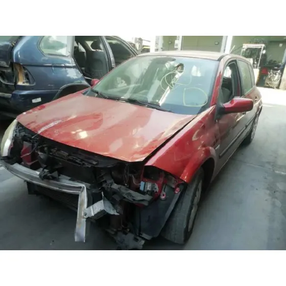 RENAULT MEGANE II BERLINA 5P '2007 1.5 DCI DIESEL ROJO