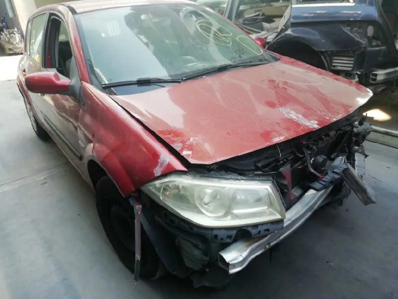 RENAULT MEGANE II BERLINA 5P '2007 1.5 DCI DIESEL ROJO