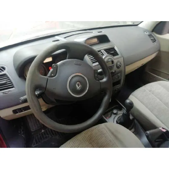RENAULT MEGANE II BERLINA 5P '2007 1.5 DCI DIESEL ROJO