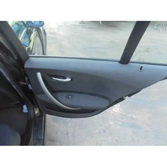 BMW SERIE 1 BERLINA (E81/E87) '2006 118D NEGRO