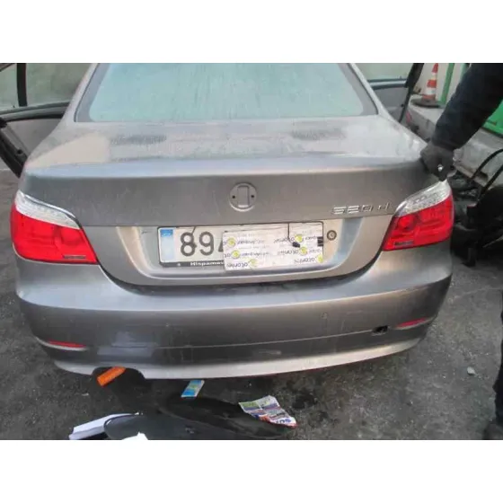 BMW SERIE 5 BERLINA (E60) '2009 520D GRIS