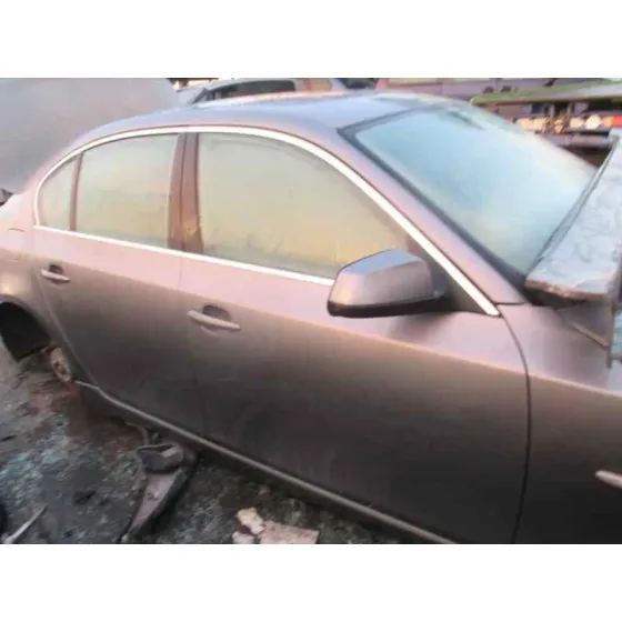 BMW SERIE 5 BERLINA (E60) '2009 520D GRIS