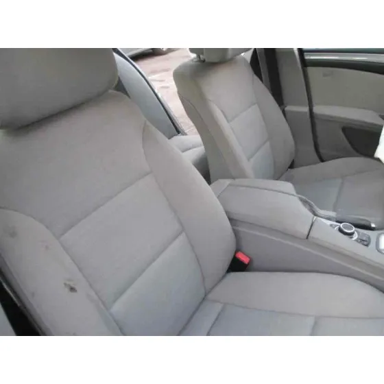BMW SERIE 5 BERLINA (E60) '2009 520D GRIS