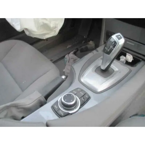 BMW SERIE 5 BERLINA (E60) '2009 520D GRIS