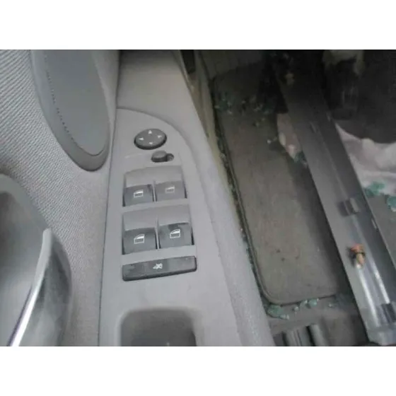 BMW SERIE 5 BERLINA (E60) '2009 520D GRIS