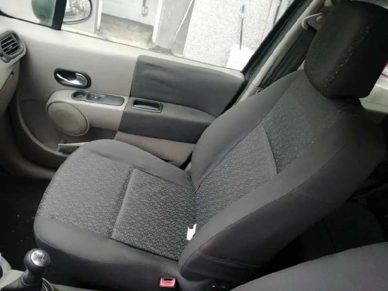 RENAULT MODUS '2004 CONFORT DYNAMIQUE NEGRO
