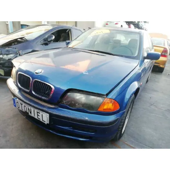 BMW SERIE 3 BERLINA (E46) '2001 320D AZUL