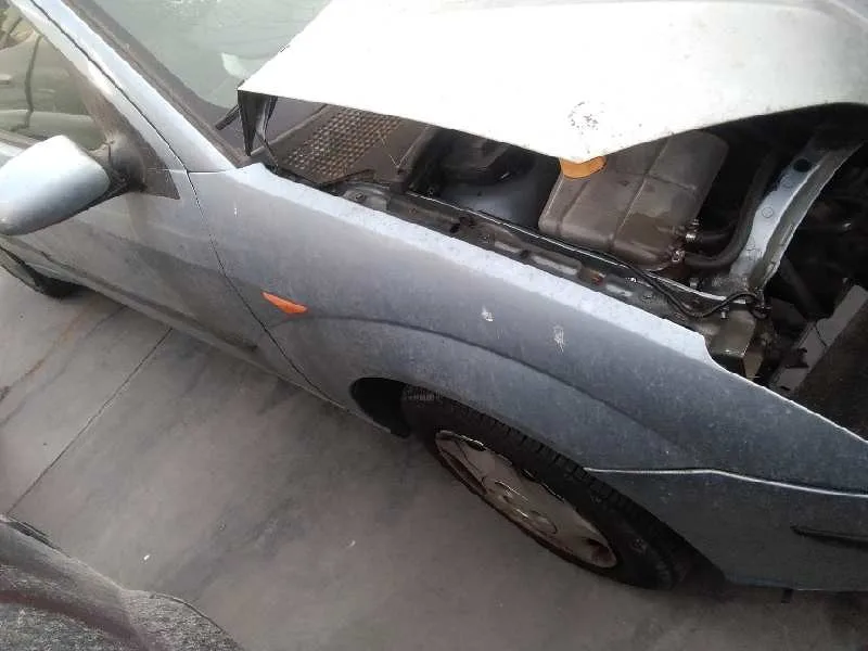 FORD FOCUS TURNIER (CAK) FORD FOCUS TURNIER (CAK) '2004 AMBIENTE AZUL 1998