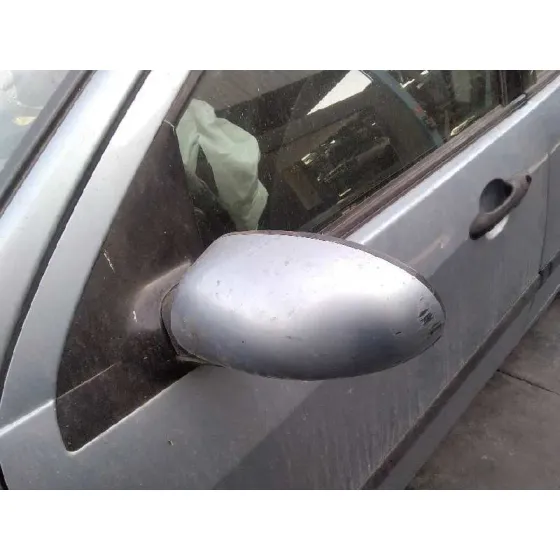 FORD FOCUS TURNIER (CAK) '2004 AMBIENTE AZUL