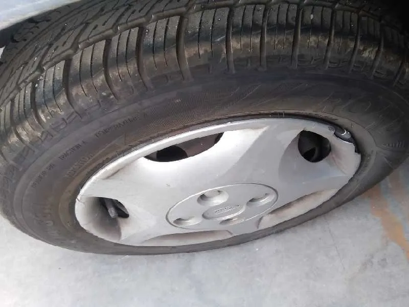 FORD FOCUS TURNIER (CAK) '2004 AMBIENTE AZUL