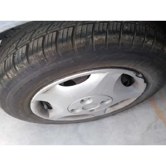 FORD FOCUS TURNIER (CAK) '2004 AMBIENTE AZUL