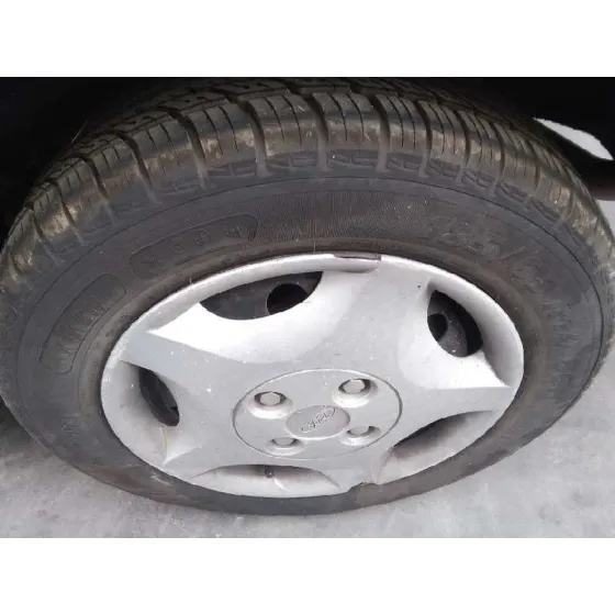 FORD FOCUS TURNIER (CAK) '2004 AMBIENTE AZUL