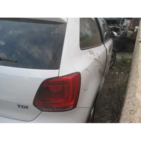 VOLKSWAGEN POLO (6R1) '2013 SPORT BY R-LINE BLANCO