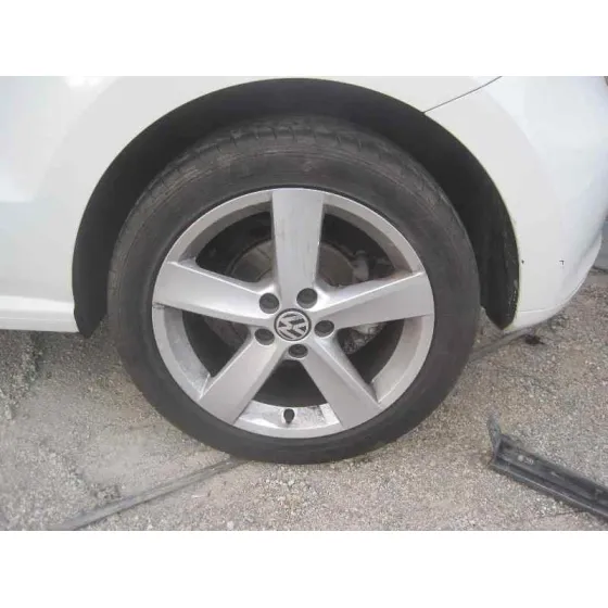 VOLKSWAGEN POLO (6R1) '2013 SPORT BY R-LINE BLANCO
