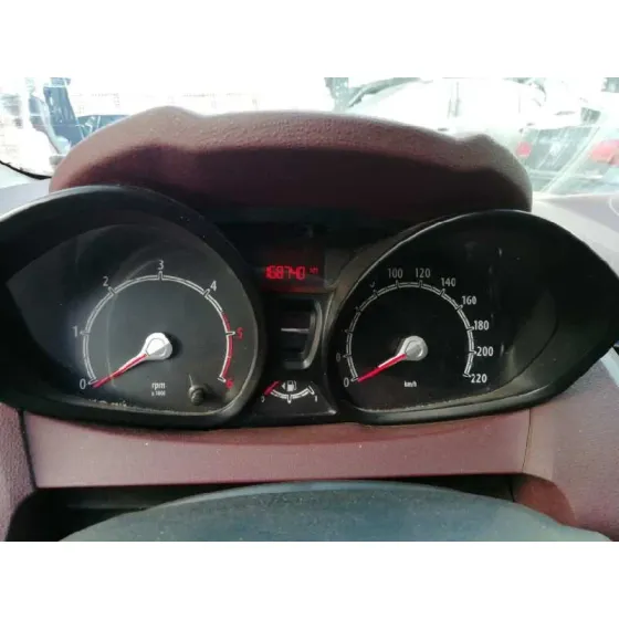 FORD FIESTA (CB1) '2009 AMBIENTE ROJO