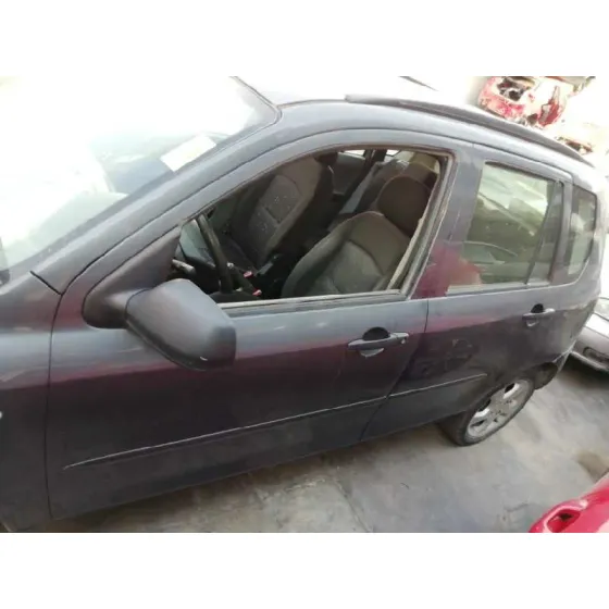 MAZDA 2 BERLINA (DY) '2004 1.4 DIESEL CAT GRIS