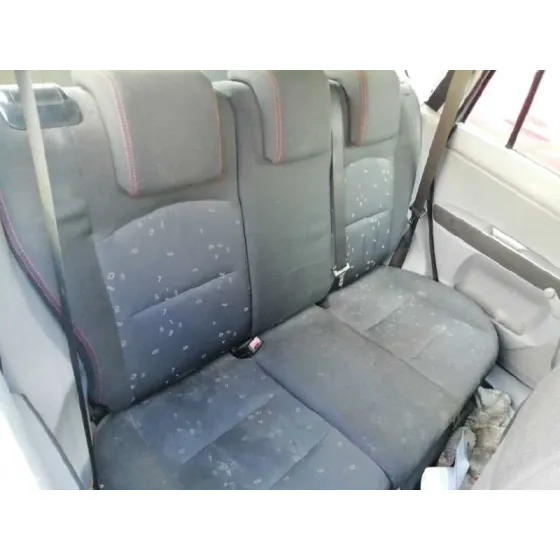 MAZDA 2 BERLINA (DY) '2004 1.4 DIESEL CAT GRIS