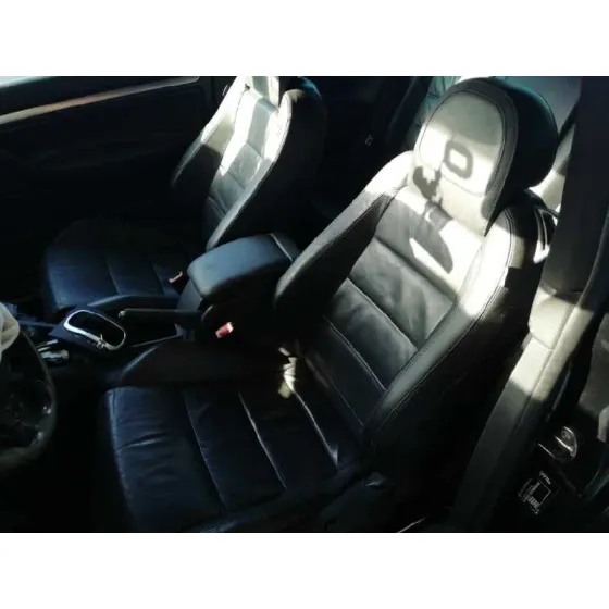 VOLKSWAGEN GOLF V BERLINA (1K1) '2006 GTI NEGRO