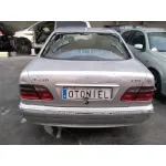 MERCEDES-BENZ CLASE E (W210) BERLINA DIESEL MERCEDES CLASE E (W210) BERLINA DIESEL '2001 220 CDI (210.006) PLATA 1999
