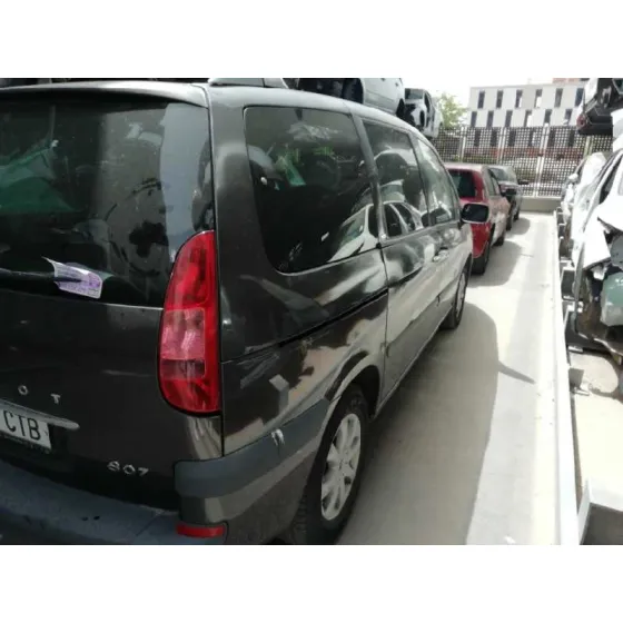 PEUGEOT 807 '2004 ST PACK NEGRO