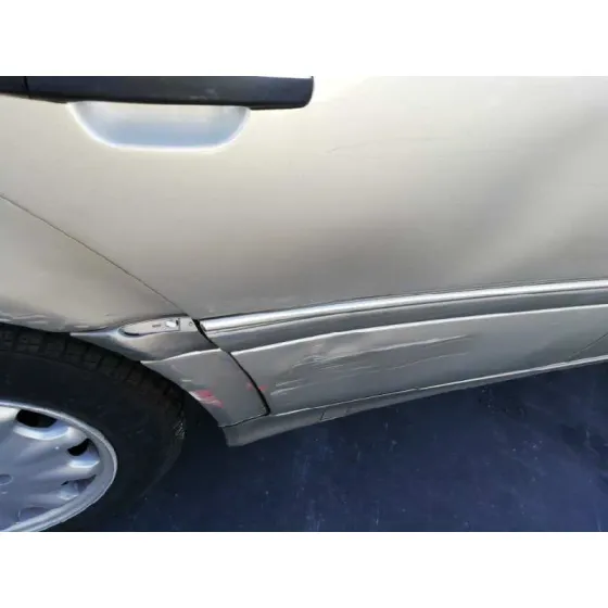 MERCEDES CLASE C (W202) BERLINA '1998 220 CDI (202.133) GRIS
