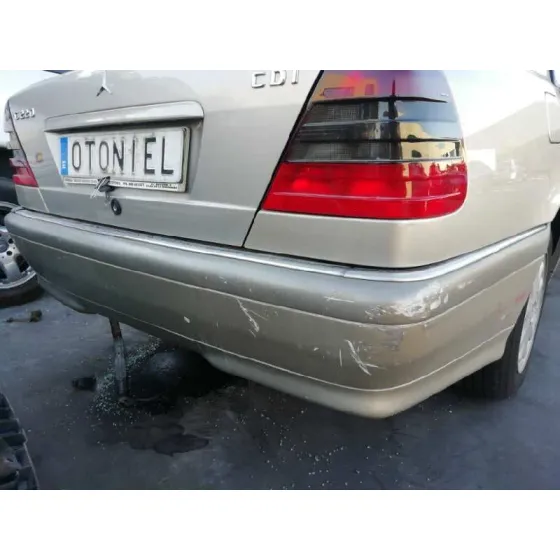 MERCEDES CLASE C (W202) BERLINA '1998 220 CDI (202.133) GRIS