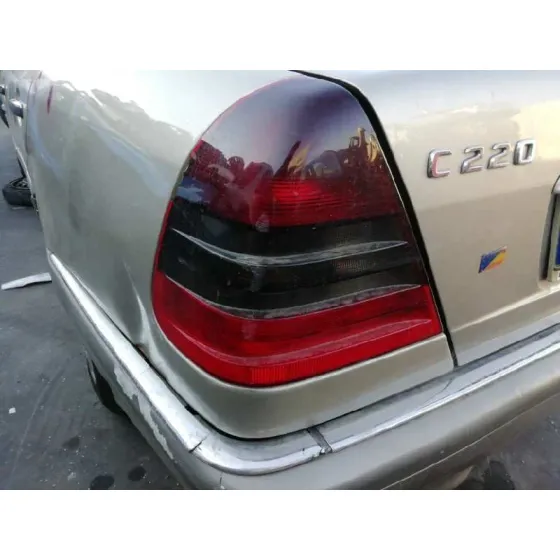 MERCEDES CLASE C (W202) BERLINA '1998 220 CDI (202.133) GRIS