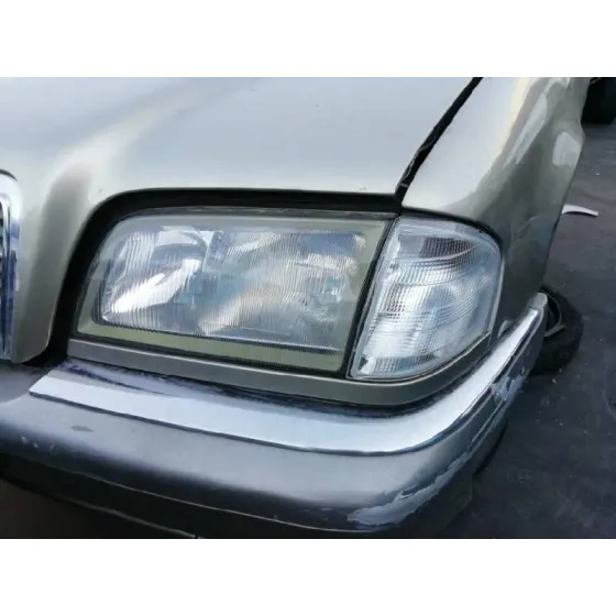 MERCEDES CLASE C (W202) BERLINA '1998 220 CDI (202.133) GRIS