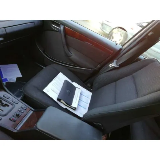 MERCEDES CLASE C (W202) BERLINA '1998 220 CDI (202.133) GRIS