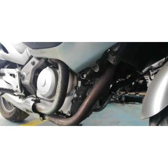 HONDA NT 700 V DEAUVILLE '2004 NT 650 V DEAUVILLE (RC47) GRIS
