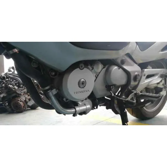 HONDA NT 700 V DEAUVILLE '2004 NT 650 V DEAUVILLE (RC47) GRIS