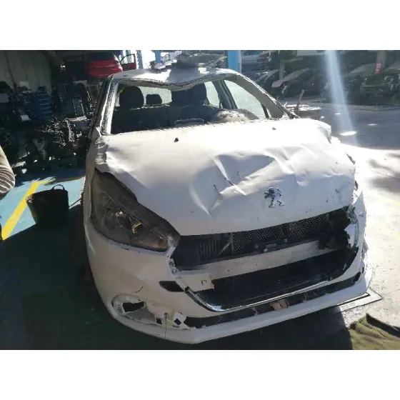 PEUGEOT 208 '2015 ACTIVE BLANCO