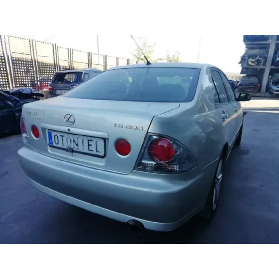 LEXUS IS200 (GXE10) '2005 2.0 PRESIDENT GRIS