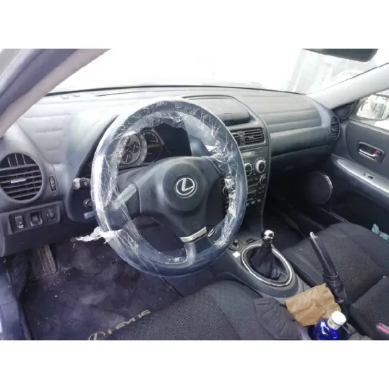 LEXUS IS200 (GXE10) '2005 2.0 PRESIDENT GRIS