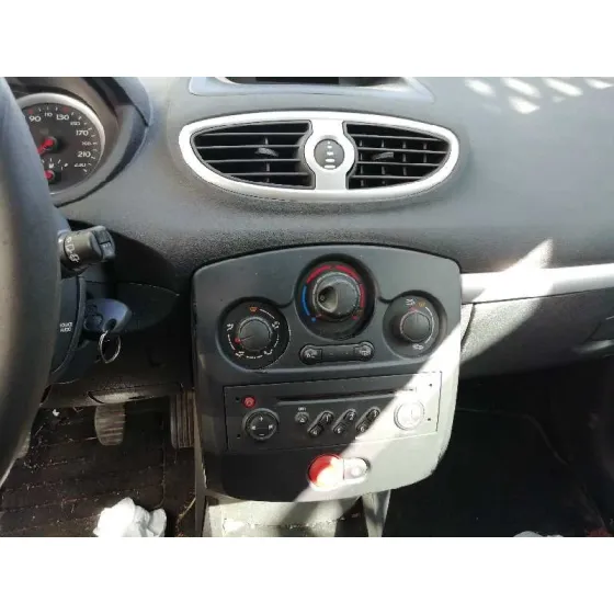 RENAULT CLIO III '2005 1.5 DCI DIESEL CAT GRIS