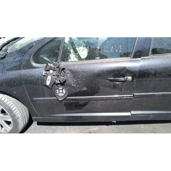 PEUGEOT 207 '2009 CONFORT NEGRO
