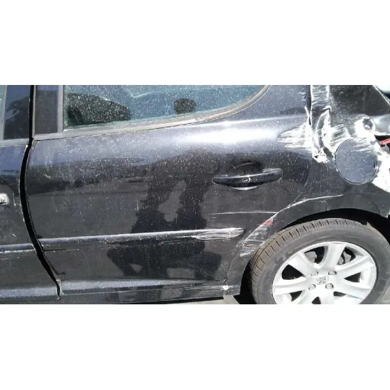 PEUGEOT 207 '2009 CONFORT NEGRO