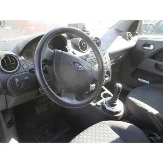 FORD FIESTA (CBK) '2003 AMBIENTE PLATA