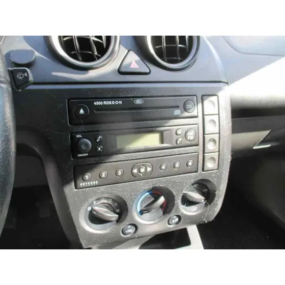 FORD FIESTA (CBK) '2003 AMBIENTE PLATA