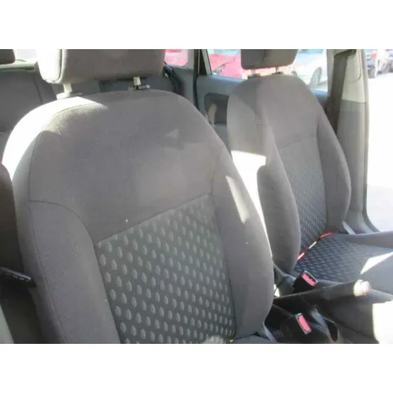 FORD FIESTA (CBK) '2003 AMBIENTE PLATA