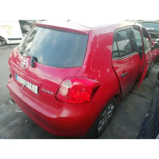 TOYOTA AURIS '2008 ACTIVE ROJO