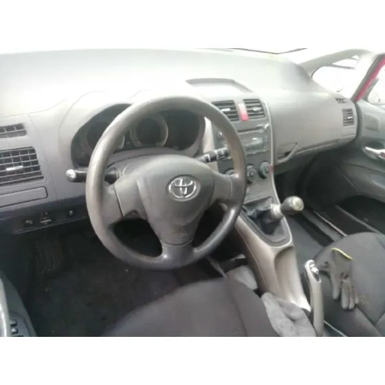TOYOTA AURIS '2008 ACTIVE ROJO