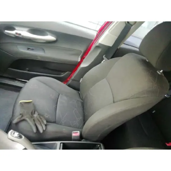 TOYOTA AURIS '2008 ACTIVE ROJO
