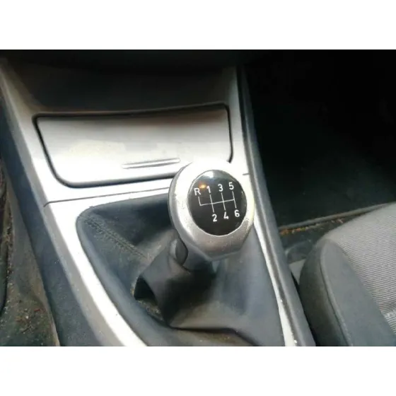 BMW SERIE 1 BERLINA (E81/E87) '2006 118D GRIS