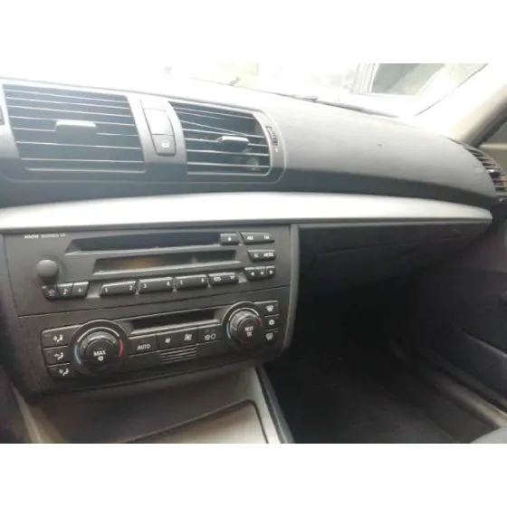 BMW SERIE 1 BERLINA (E81/E87) '2006 118D GRIS