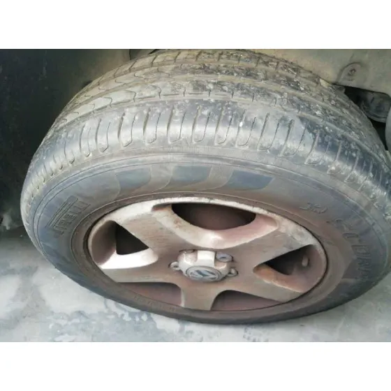 VOLKSWAGEN TOUAREG (7LA) '2003 TDI R5 GRIS