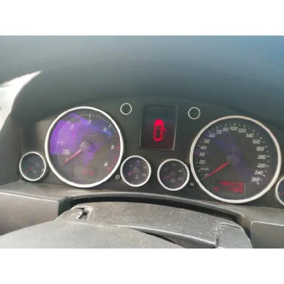 VOLKSWAGEN TOUAREG (7LA) '2003 TDI R5 GRIS