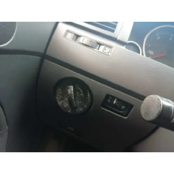 VOLKSWAGEN TOUAREG (7LA) '2003 TDI R5 GRIS
