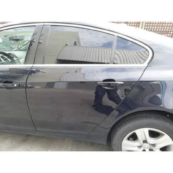 OPEL INSIGNIA BERLINA '2009 COSMO NEGRO