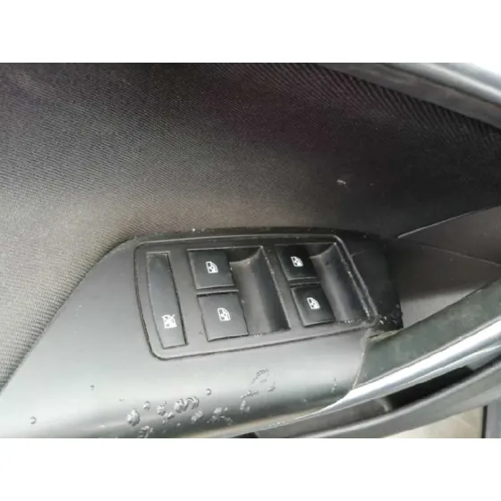 OPEL INSIGNIA BERLINA '2009 COSMO NEGRO
